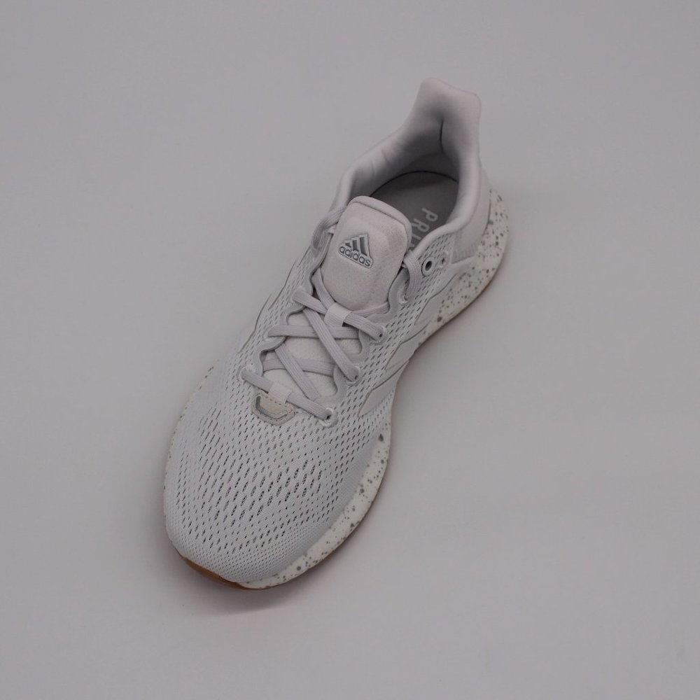 ADIDAS WOMEN'S PUREBOOST 21 WHITE RUNNING SNEAKER